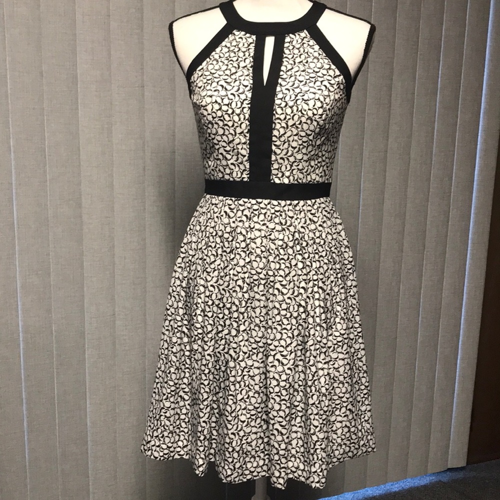 NWOT WHBM Black White Day-to-Night Dress Size 0 - Picture 1 of 7